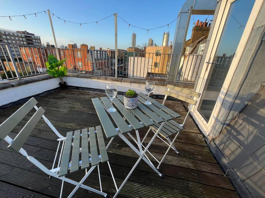 Modern With Stylish Terrace - Your London Oasis! 外观 照片