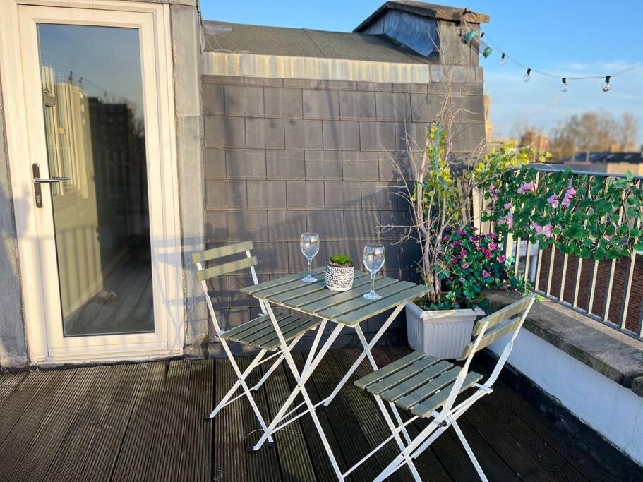 Modern With Stylish Terrace - Your London Oasis! 外观 照片